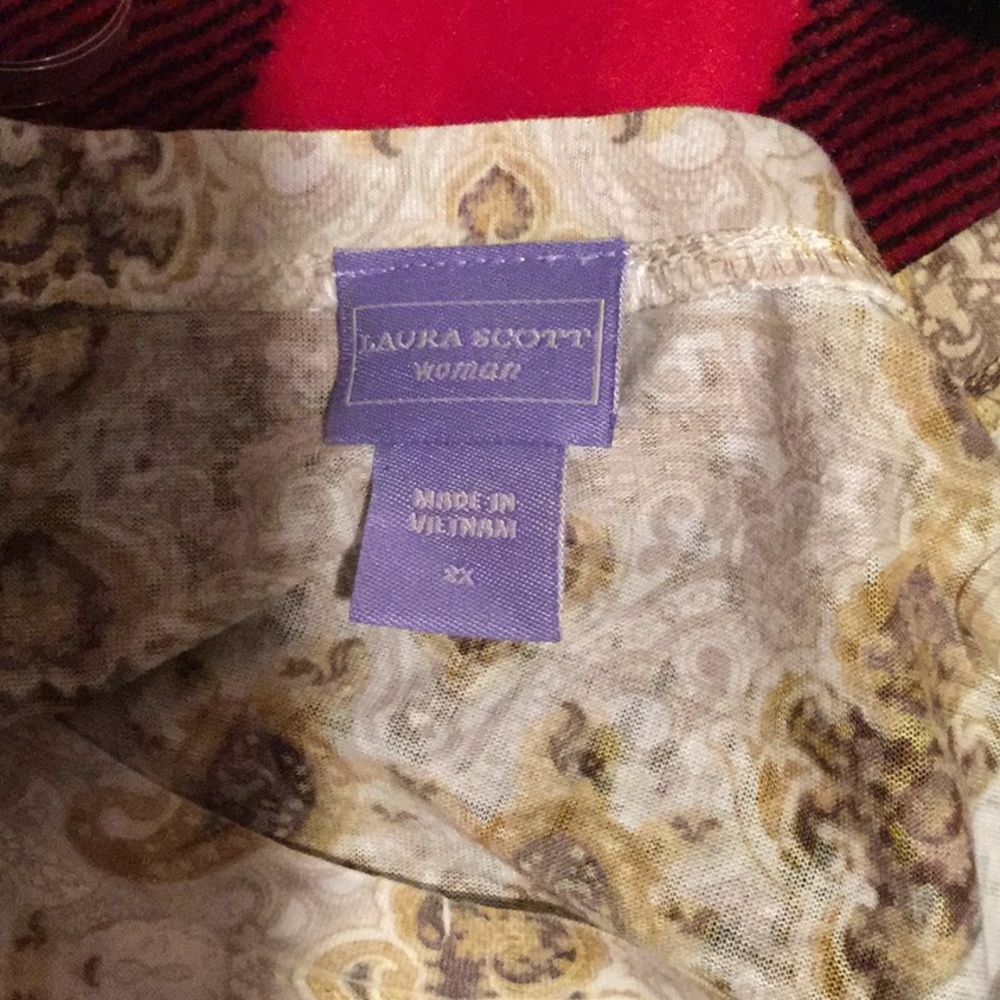 Dressy blouse - Picture 2 of 4